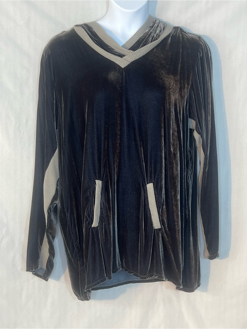 Johnny Was Pete & Greta Pullover Gray Velvet & Silk Hoodie Relaxed Fit XL - Picture 2 of 9